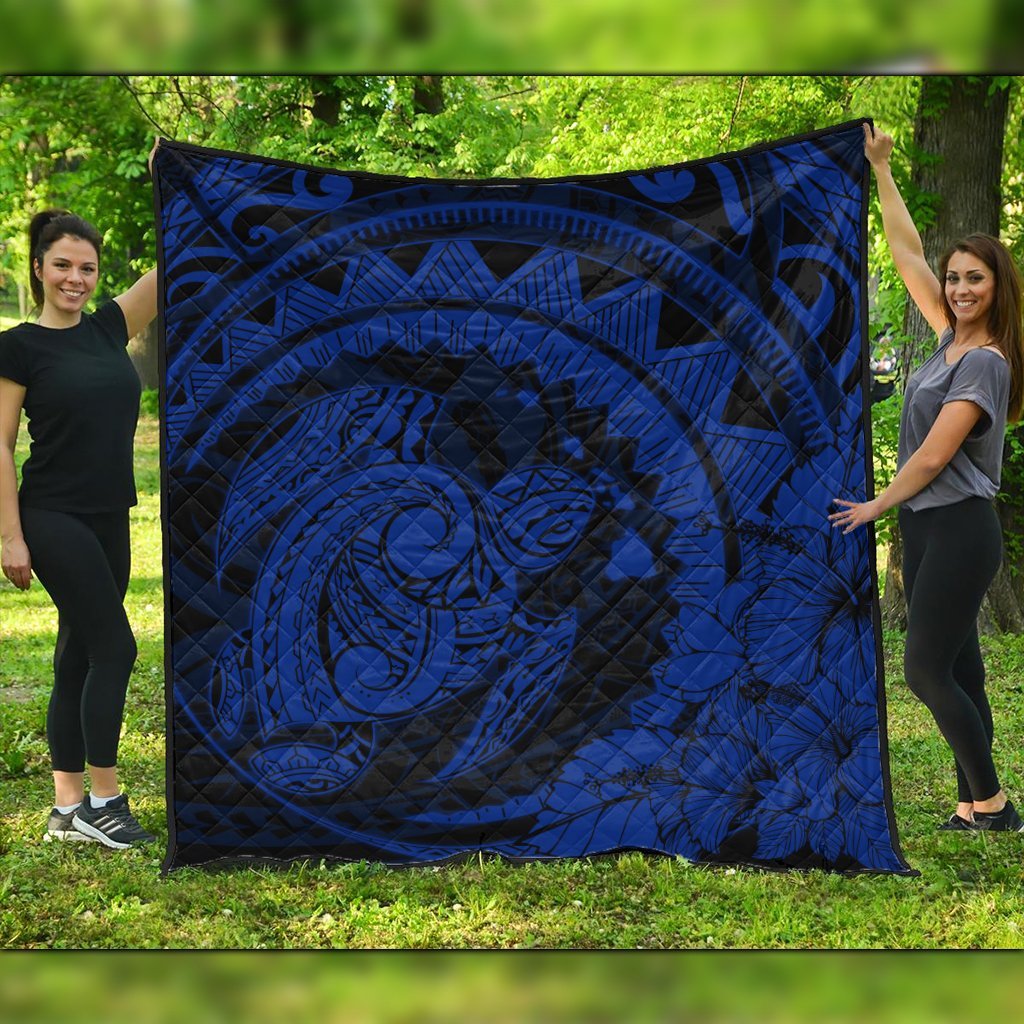 Hawaiian Kanaka Honu Map Hibiscus Globular Polynesian Blue Premium Quilts - AH Black - Polynesian Pride