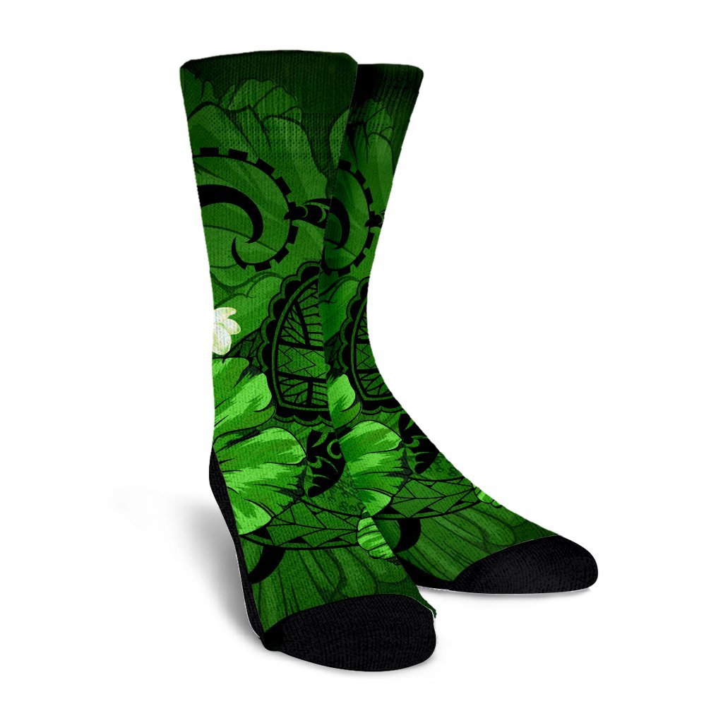 Hawaiian Map Big Turtle Hibiscus Plumeria Tribal Polynesian Crew Socks - Green - AH - Polynesian Pride