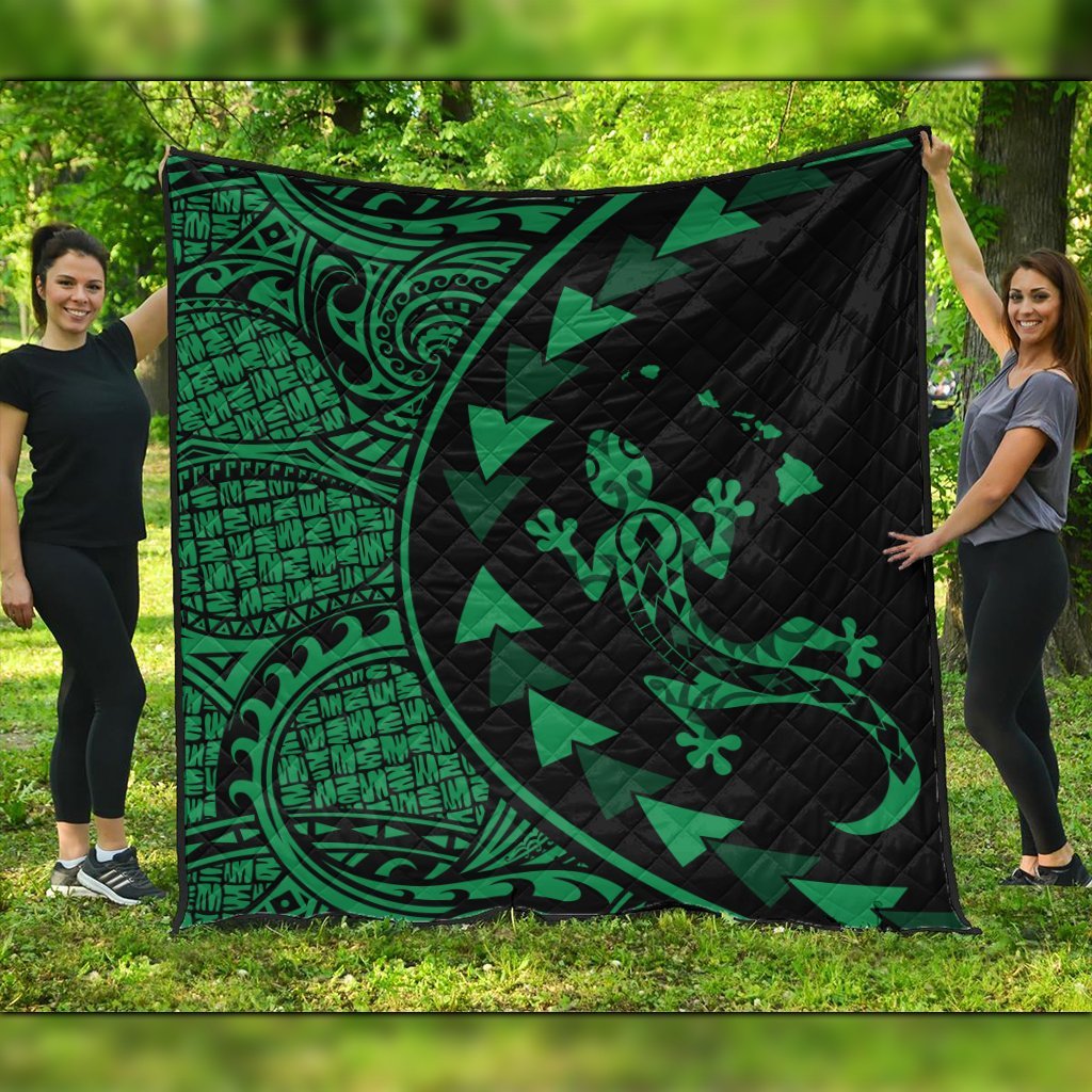 Hawaiian Map Gecko Tattoo Kakau Polynesian Premium Quilts Green AH Black - Polynesian Pride