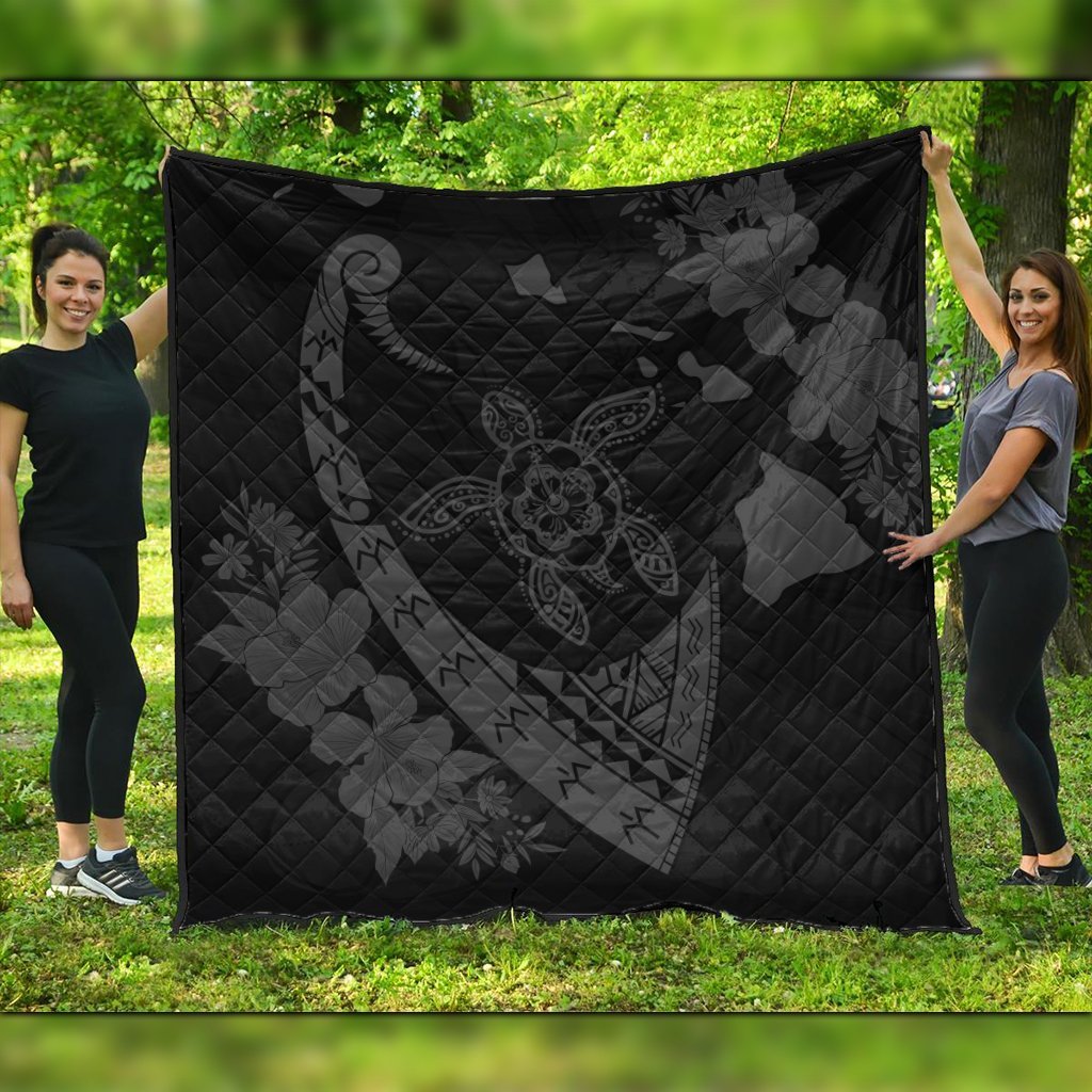 Hawaiian Map Hibiscus Turtle Fish Hook Polynesian Premium Quilts Grey - AH Black - Polynesian Pride