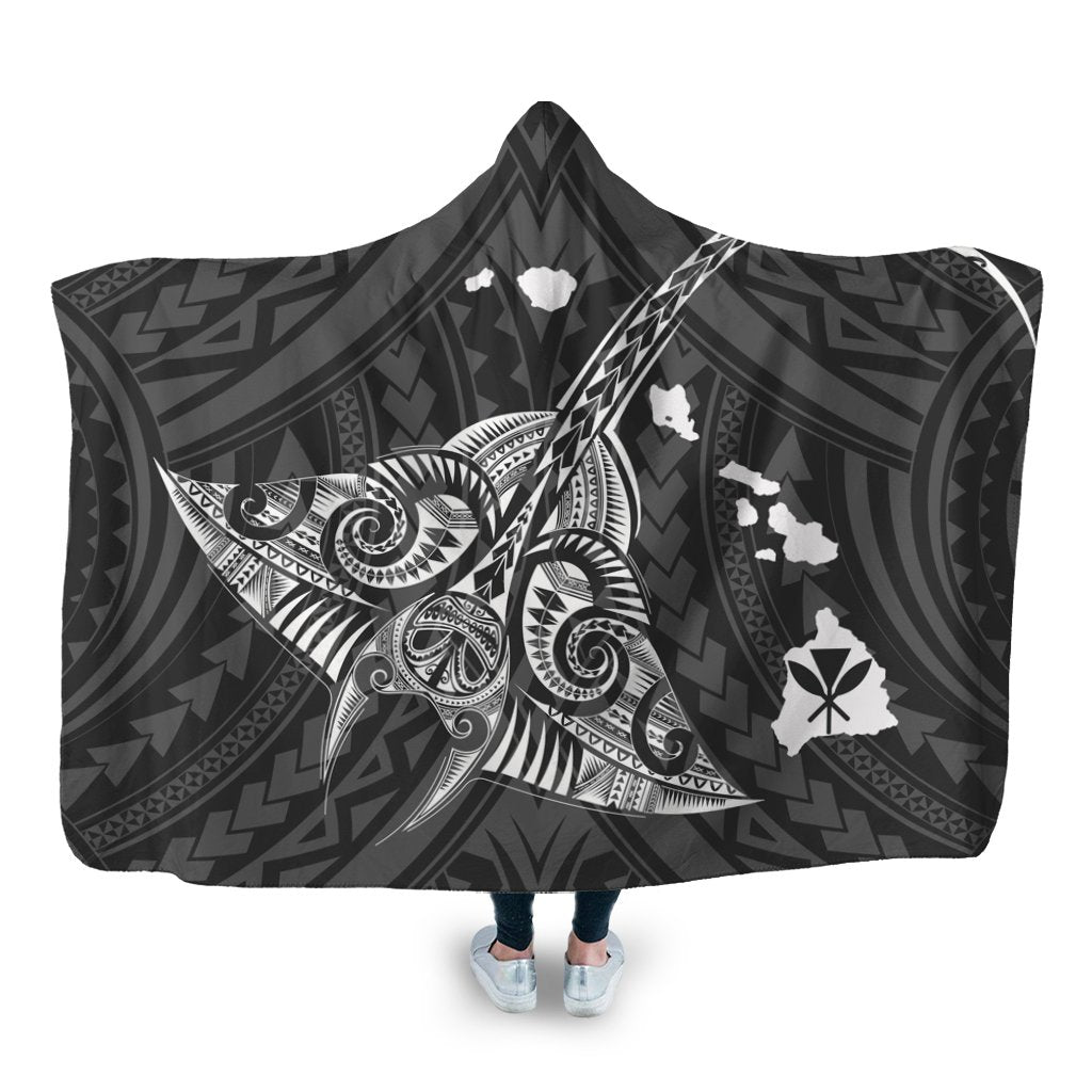 Hawaiian Map Kanaka Manta Ray Polynesian Hooded Blanket White - AH Hooded Blanket White - Polynesian Pride