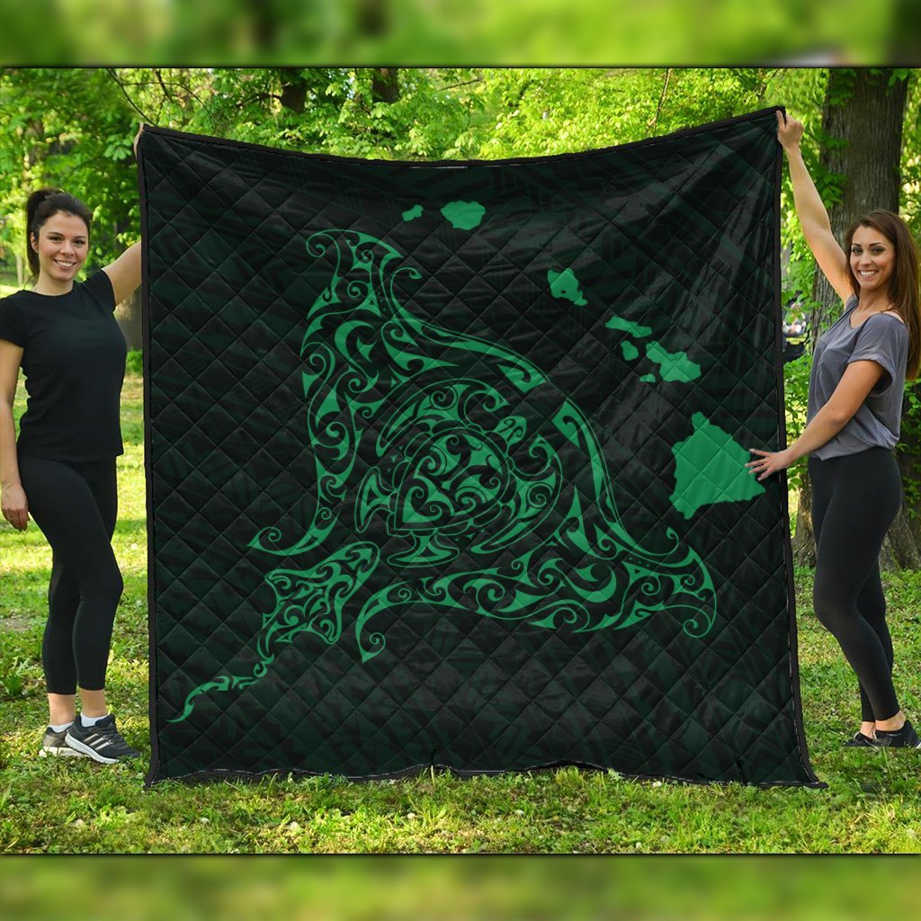 Hawaiian Map Manta Ray Green Polynesian Premium Quilts - AH Black - Polynesian Pride