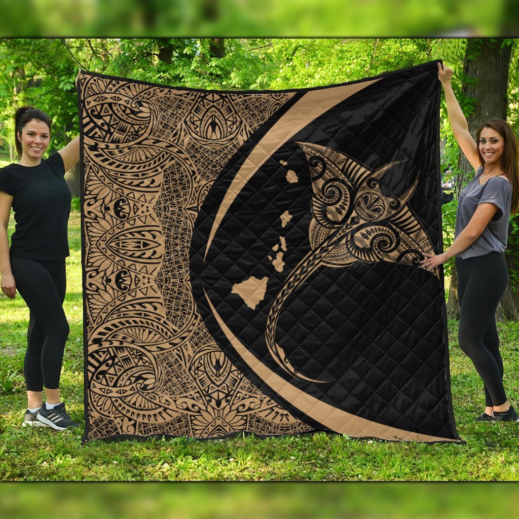 Hawaiian Map Manta Ray Polynesian Premium Quilts - Gold - AH Black - Polynesian Pride