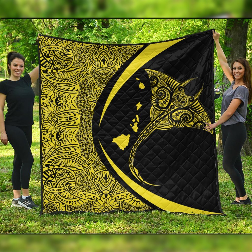 Hawaiian Map Manta Ray Polynesian Premium Quilts - Yellow - Circle Style - AH Black - Polynesian Pride