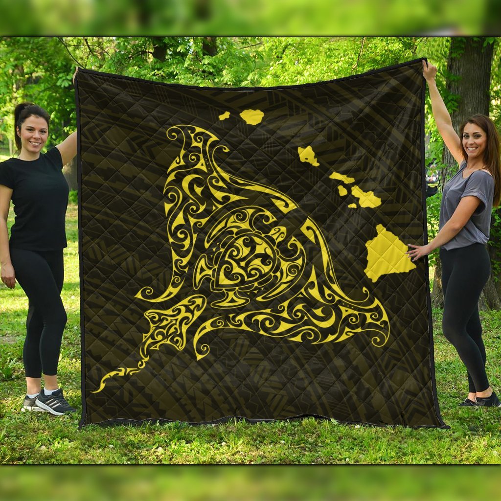 Hawaiian Map Manta Ray Yellow Polynesian Premium Quilts - AH Black - Polynesian Pride