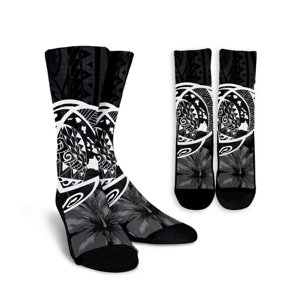Hawaiian Map Turtle Kanaka Hibiscus Polynesian Crew Socks - White - AH Crew Socks White - Polynesian Pride