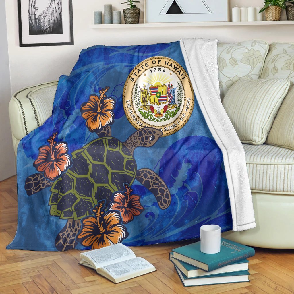 Hawaiian Seal Of Hawaii Hibiscus Ocean Turtle Polynesian Premium Blankets - AH White - Polynesian Pride