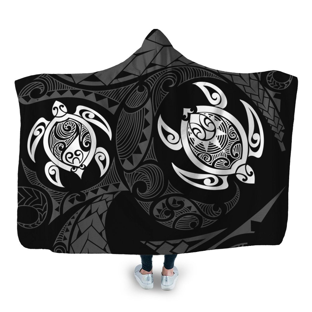 Hawaiian Two Turtle Polynesian Hooded Blanket White AH Hooded Blanket White - Polynesian Pride