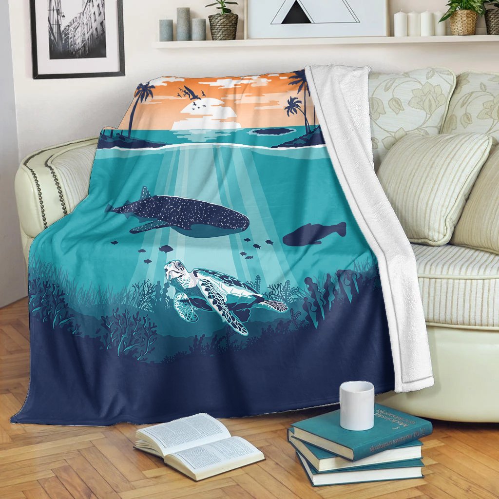 Hawaiian Whale And Turtle In Sunset Polynesian Premium Blankets - AH White - Polynesian Pride