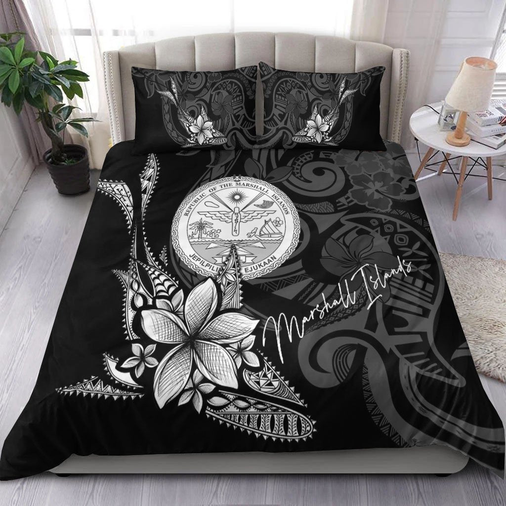 Marshall Islands Bedding Set - Fish With Plumeria Flowers Style Black - Polynesian Pride