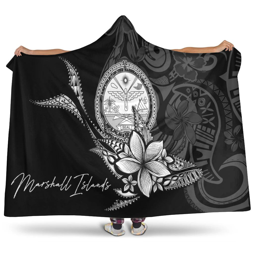 Marshall Islands Hooded Blanket - Fish With Plumeria Flowers Style Hooded Blanket Black - Polynesian Pride