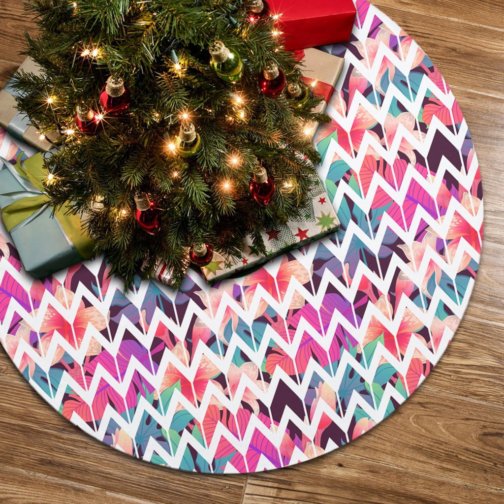 Palm Foliage On Striped Zigzag Tree Skirt - Polynesian Pride