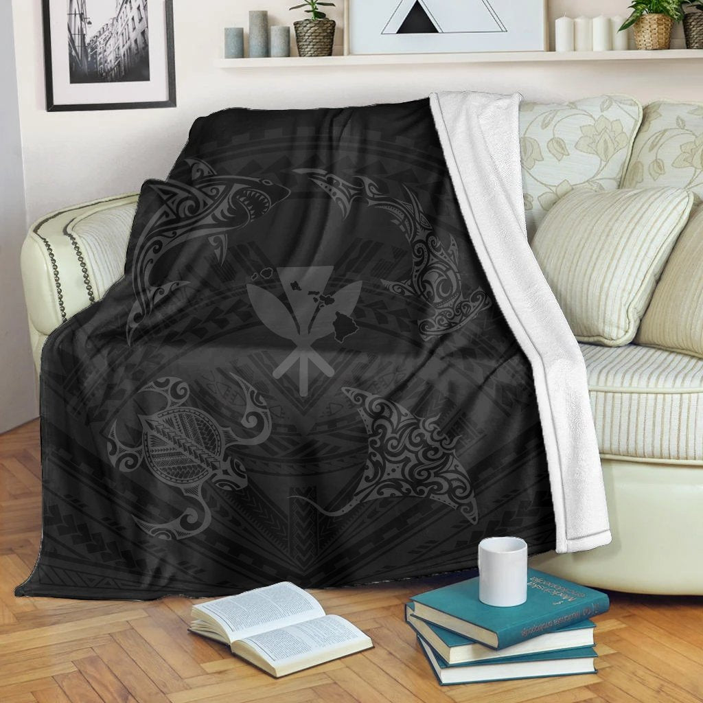 Polynesian Turtle Hammerhead Shark Ray Kanaka Hawaii Premium Blankets Circle Grey - AH White - Polynesian Pride