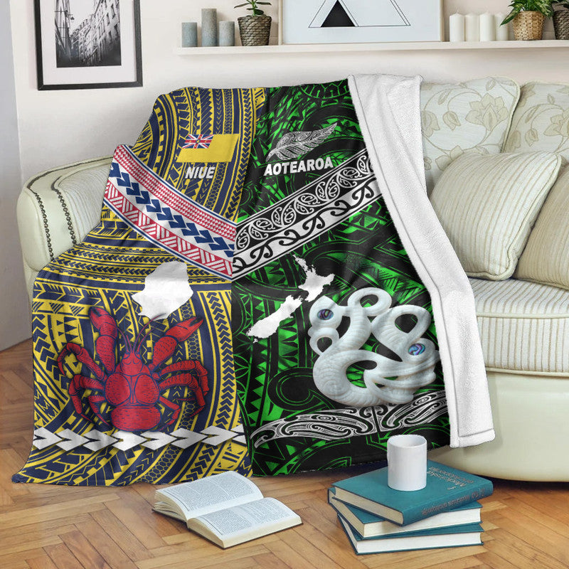 New Zealand And Niue Premium Blanket Together - Green LT8 White - Polynesian Pride