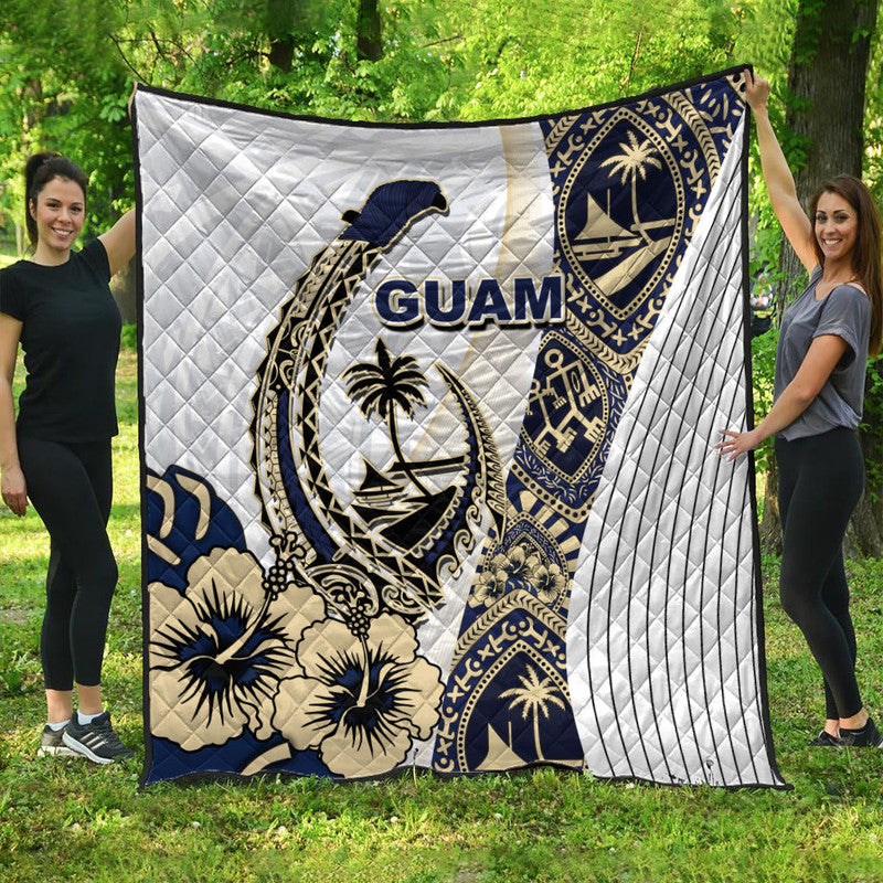 Guam Fish Hook Premium Quilt White Style LT6 white - Polynesian Pride