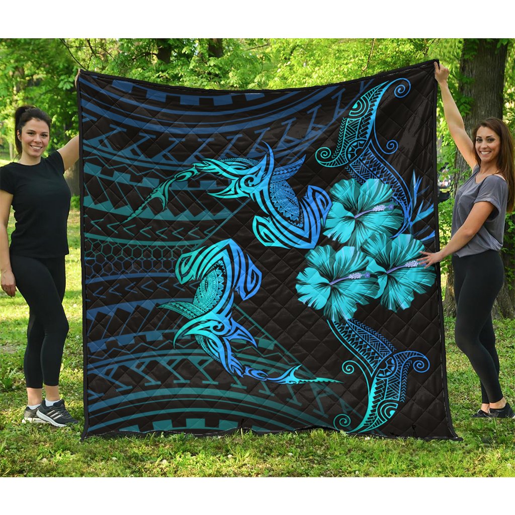 Hawaii Couple Shark Hibiscus Polynesian Premium Quilt - Blue - Mina Style - AH Blue - Polynesian Pride