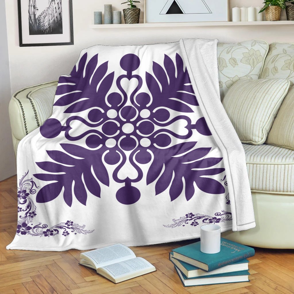 Hawaiian Quilt Maui Plant And Hibiscus Premium Blanket - Purple White - AH White - Polynesian Pride