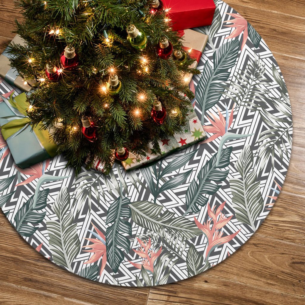 Tropical Palm Leaves And Flowers Tree Skirt - Polynesian Pride