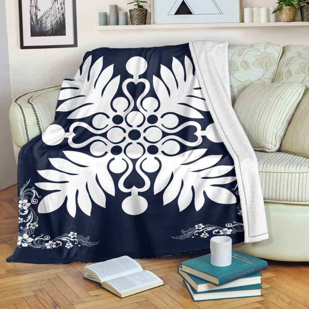 Hawaiian Quilt Maui Plant And Hibiscus Premium Blanket - White Indigo - AH White - Polynesian Pride