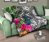 Palau Premium Quilt White - Turtle Plumeria Banana Leaf Crest - Polynesian Pride