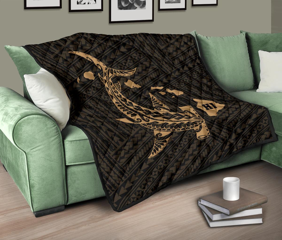 Hawaii Shark Gold Polynesian Premium Quilt - Polynesian Pride