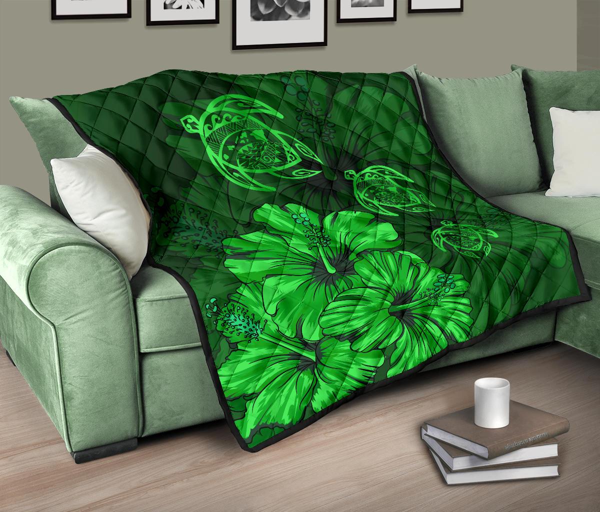Hawaiian Map Turtle Hibiscus Vintage Polynesian Premium Quilt Green - Polynesian Pride