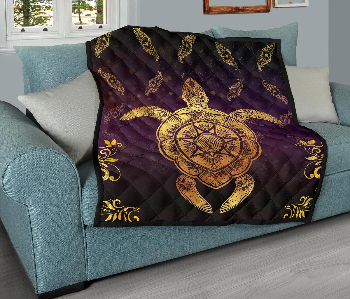Turtle Golden Royal Premium Quilt - Polynesian Pride