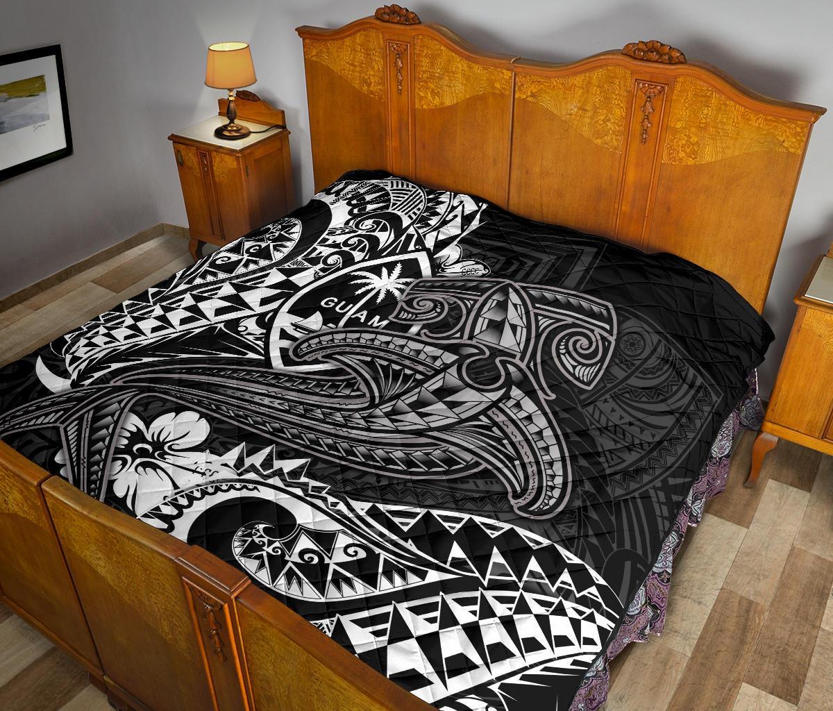 Guam Polynesian Premium Quilt - White Shark Polynesian Tattoo - Polynesian Pride