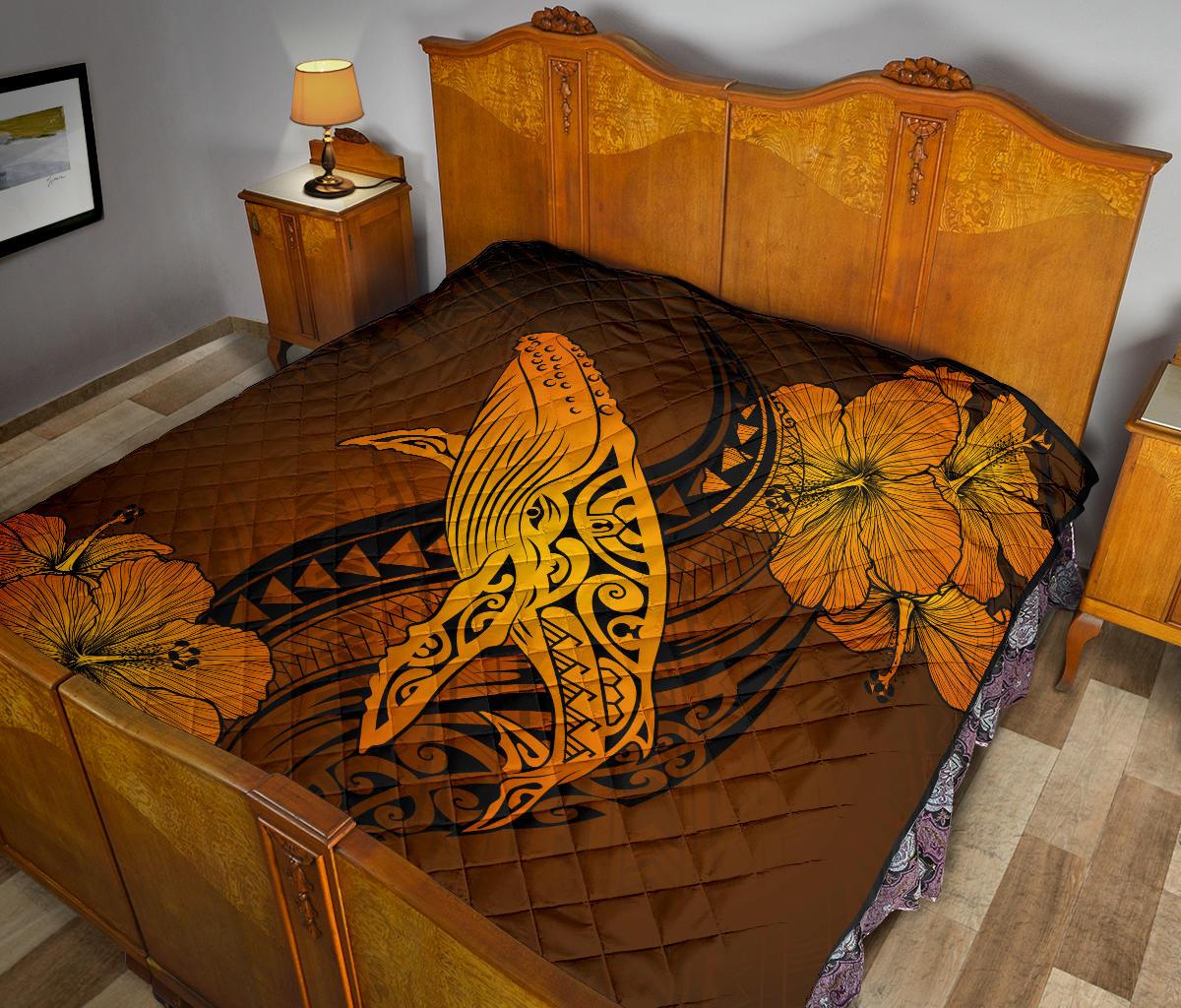 Hawaii Whale Swim Poly Premium Quilt - Polynesian Pride