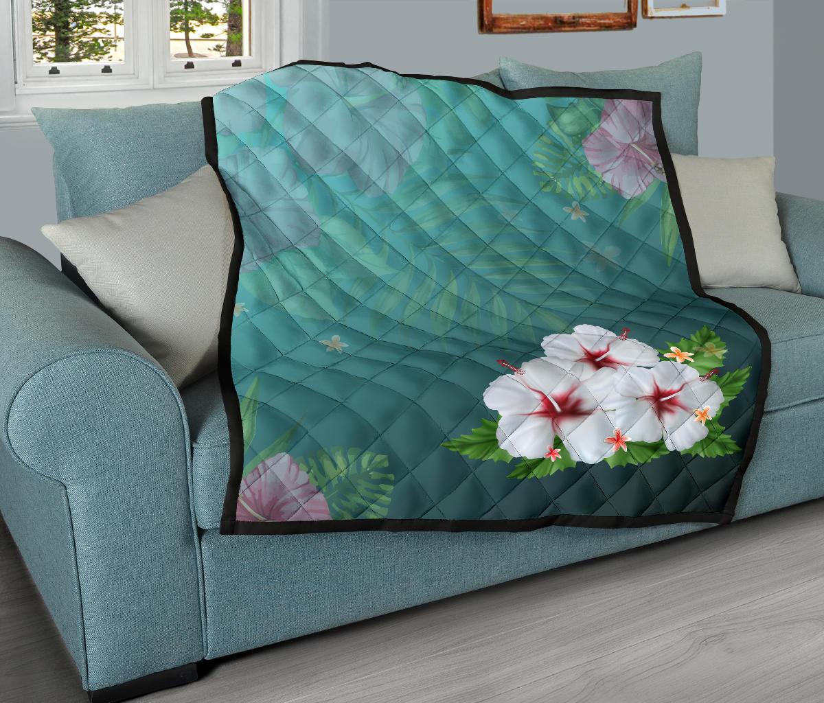 White Hibiscus Premium Quilt - Polynesian Pride