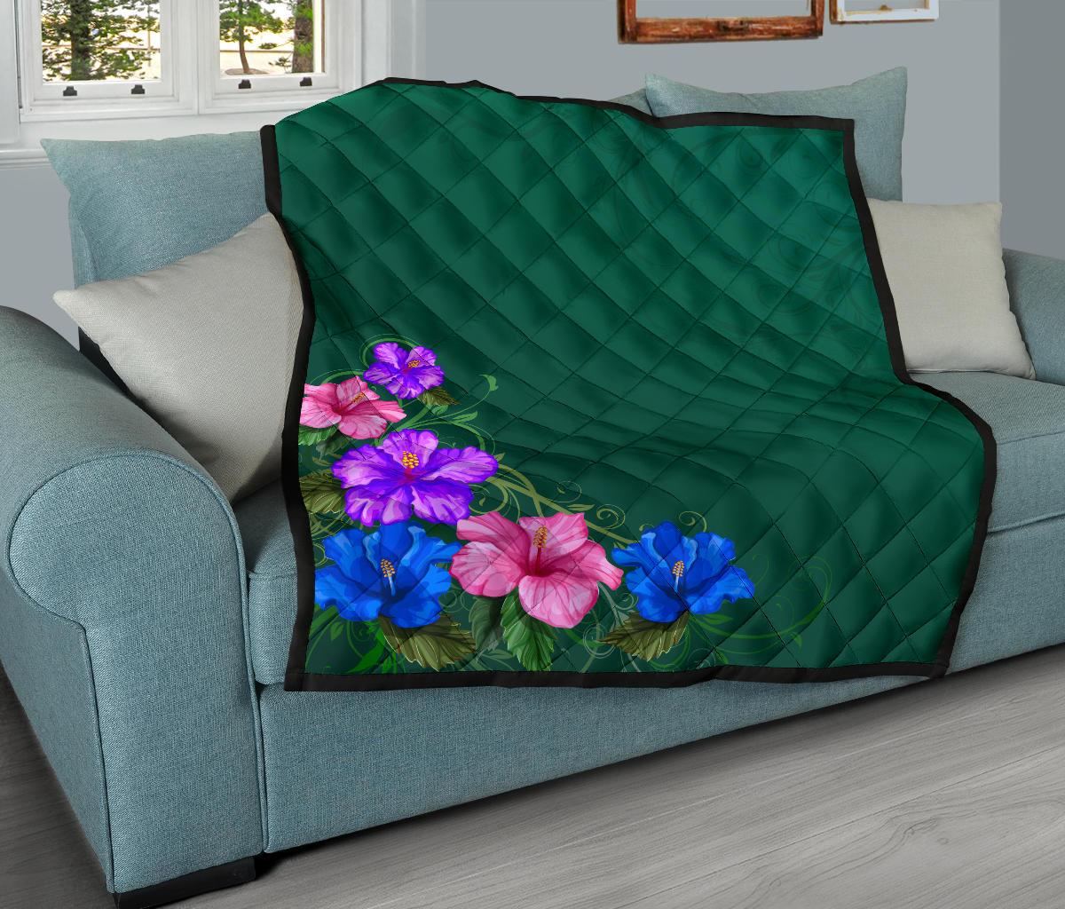 Only Hibiscus Premium Quilt - Polynesian Pride