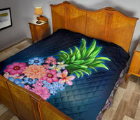 Pineapple Hibiscus Pattern Premium Quilt - Polynesian Pride