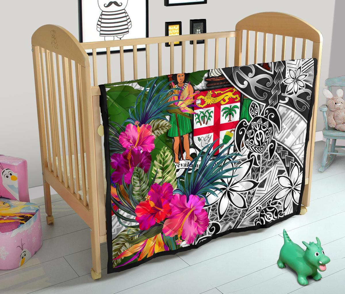 Fiji Premium Quilt White - Turtle Plumeria Banana Leaf Crest - Polynesian Pride