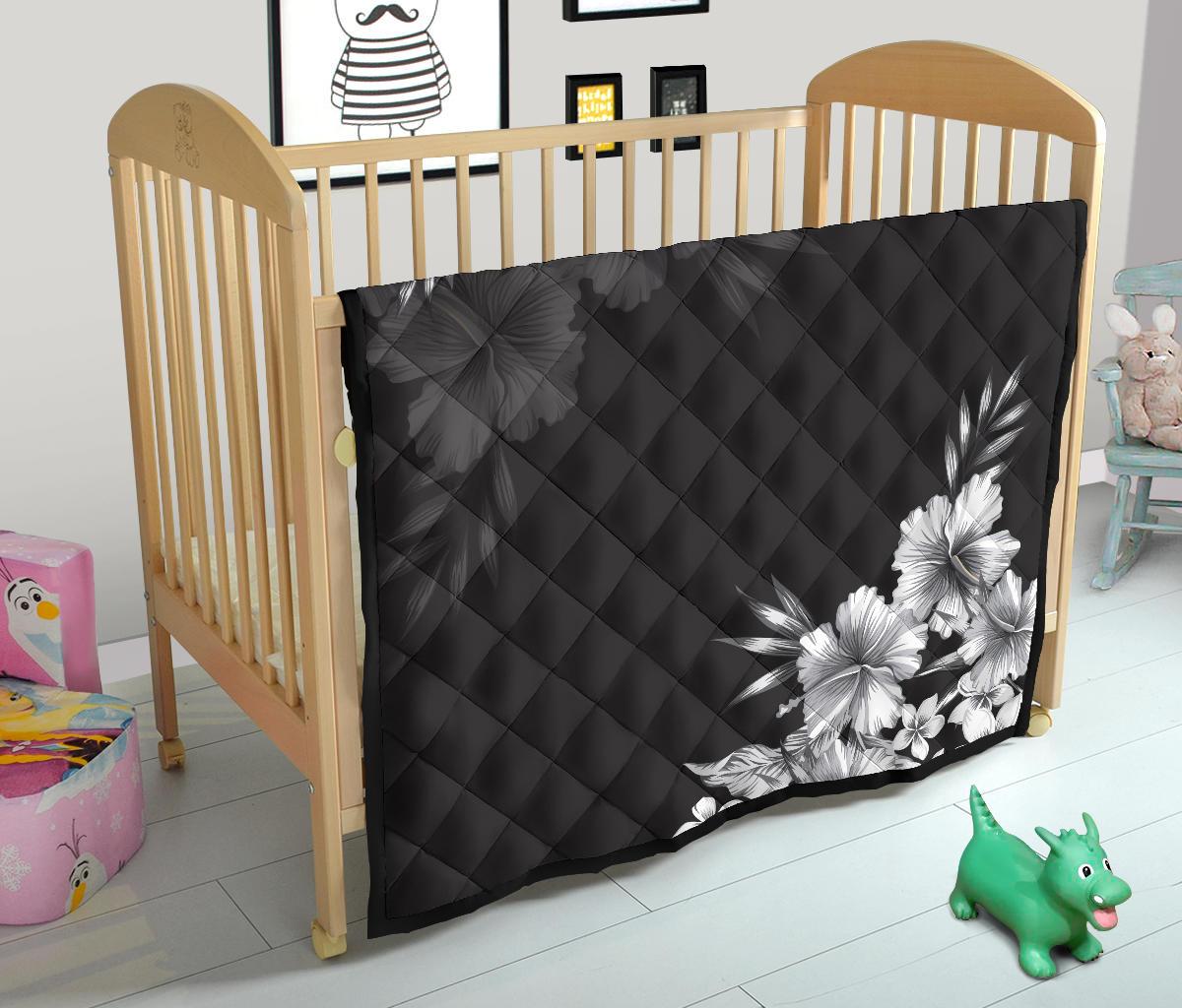 Black n White Hibiscus Premium Quilt - Polynesian Pride