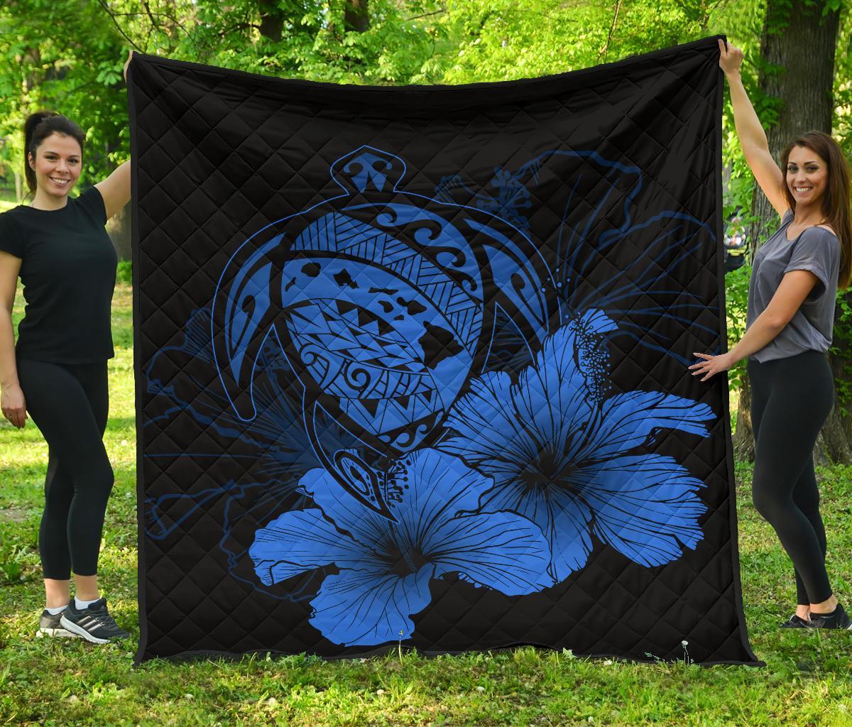 Hawaii Hibiscus Premium Quilt - Turtle Map - Traffic Blue Blue - Polynesian Pride