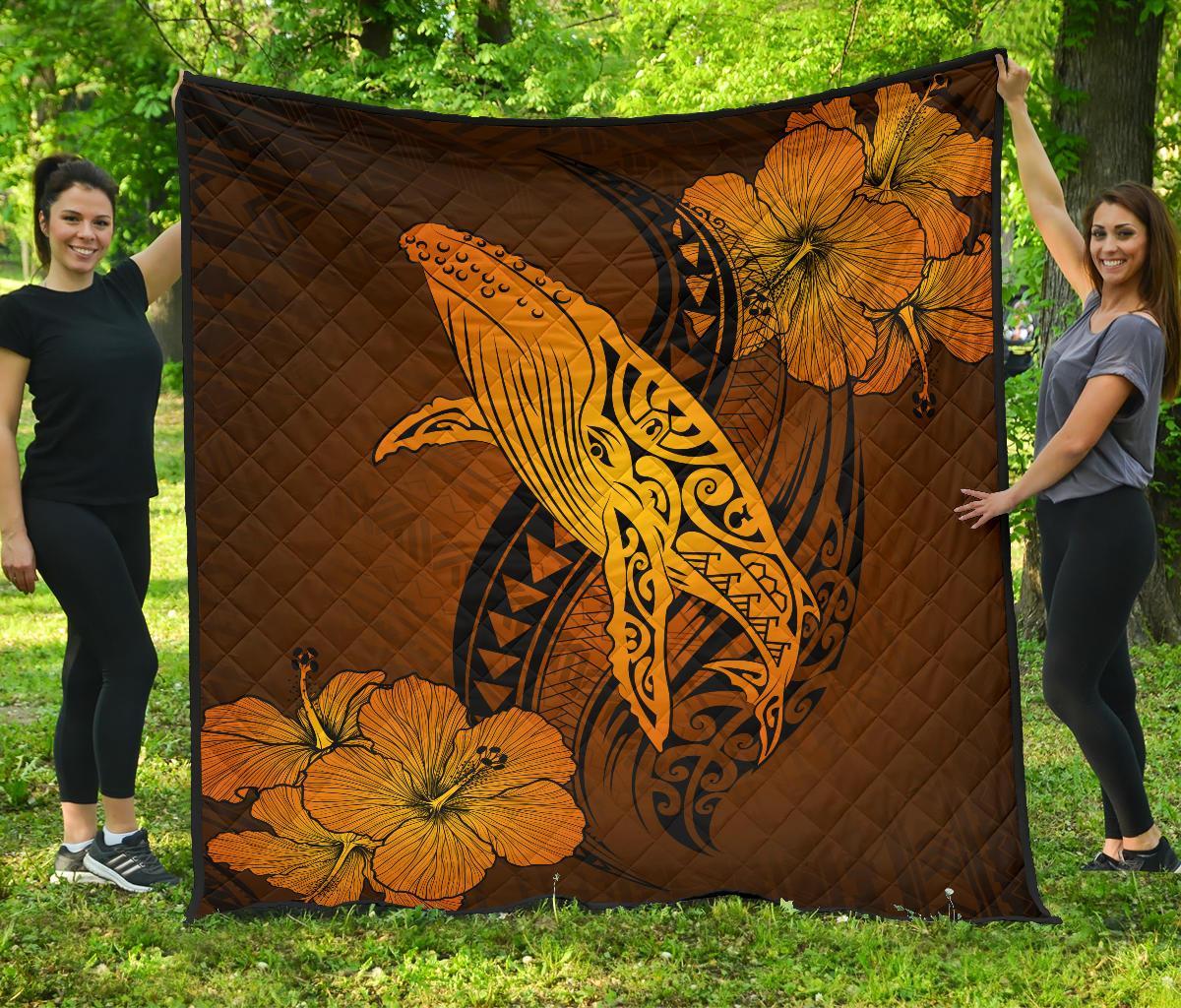 Hawaii Whale Swim Poly Premium Quilt Gold - Polynesian Pride