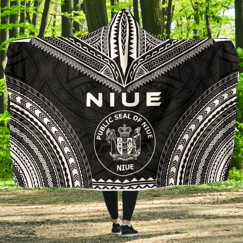 Niue Polynesian Chief Hooded Blanket - Black Version Hooded Blanket Black - Polynesian Pride