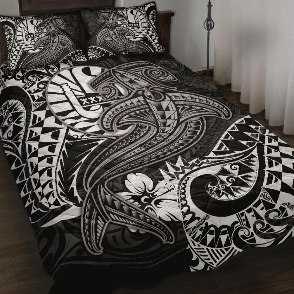 Tahiti Quilt Bed Set - White Shark Polynesian Tattoo White - Polynesian Pride