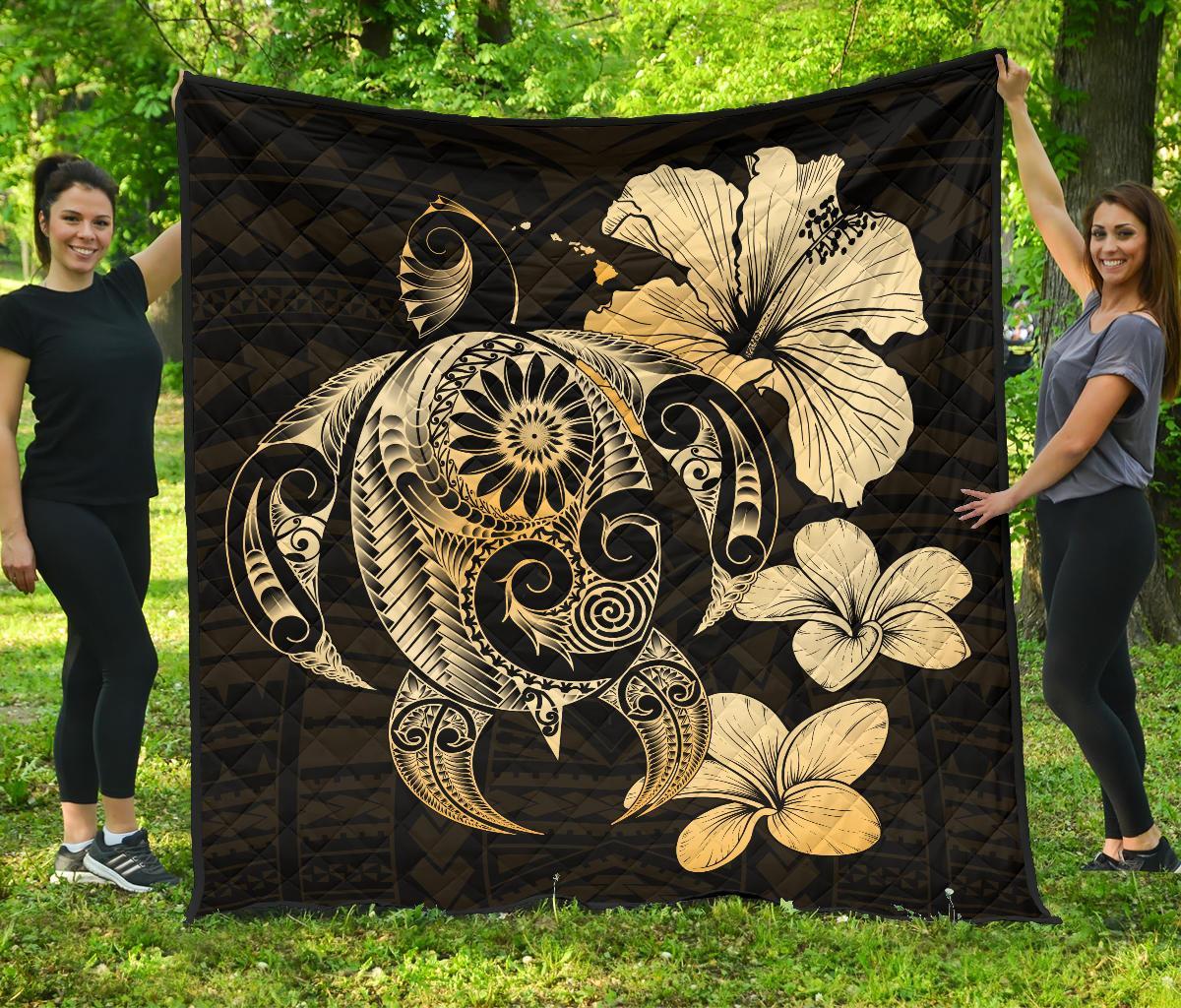 Hibiscus Plumeria Mix Polynesian Gold Turtle Premium Quilt Gold - Polynesian Pride