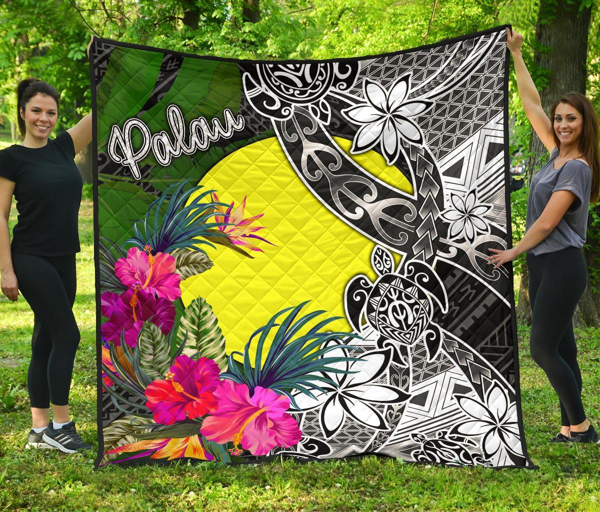 Palau Premium Quilt - Turtle Plumeria Banana Leaf Black - Polynesian Pride