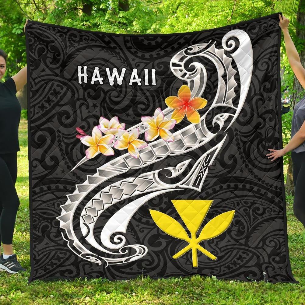 Hawaii Premium Quilt - Kanaka Maoli Polynesian Patterns Plumeria (Black) Black - Polynesian Pride