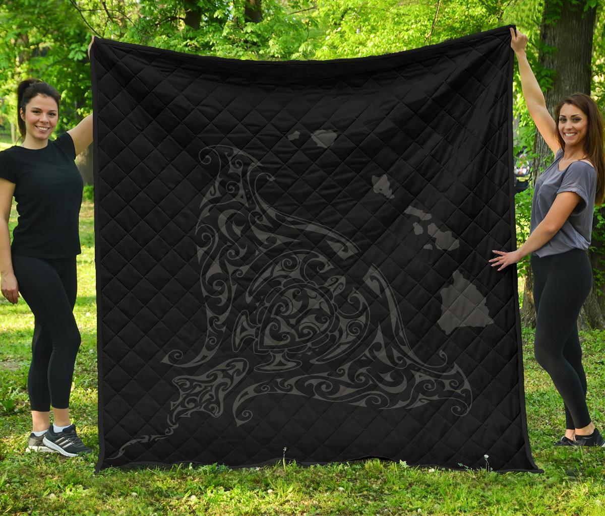 Rays Hawaii Map Polynesian Premium Quilt - Gray Gray - Polynesian Pride