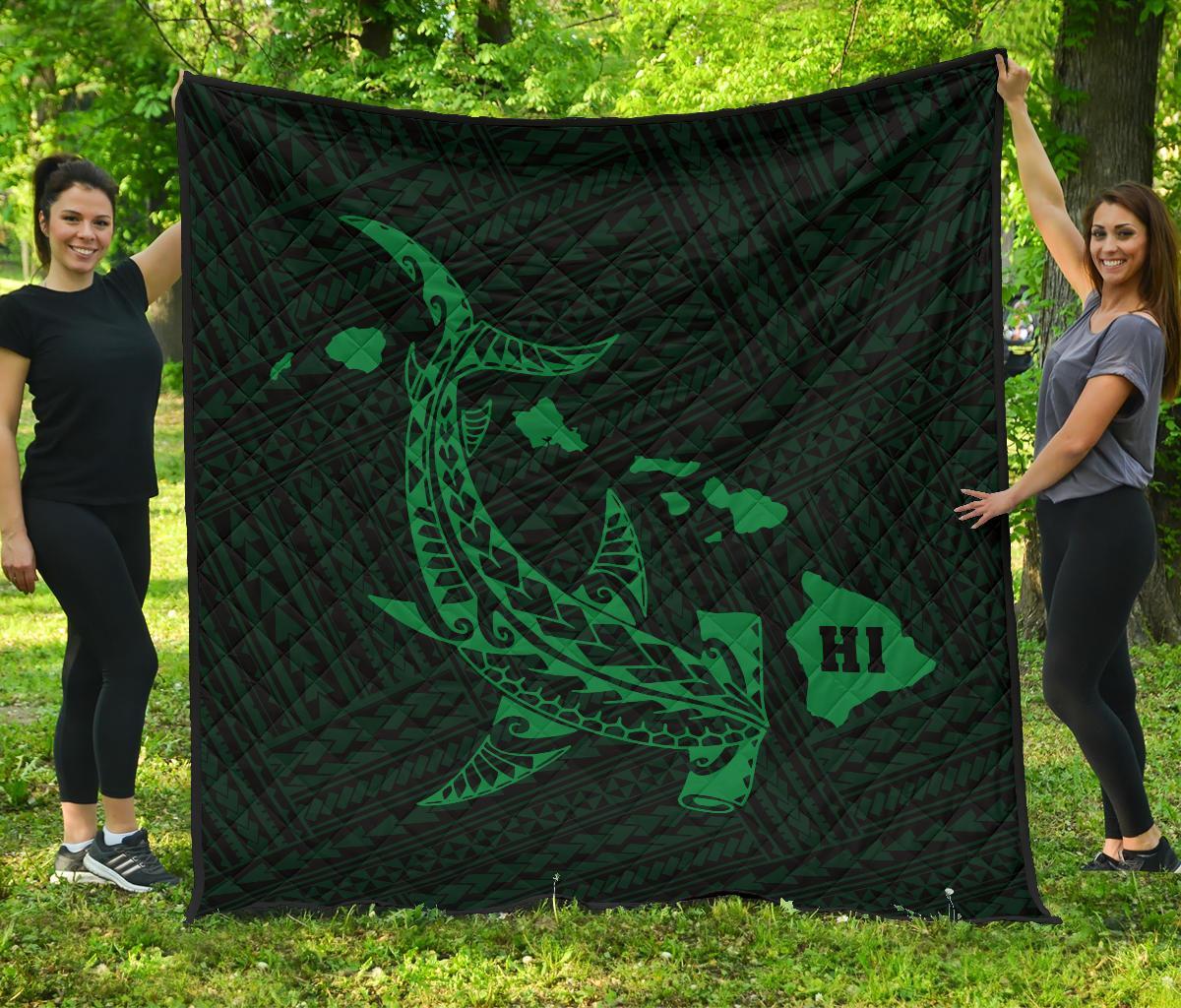 Hawaii Shark Green Polynesian Premium Quilt Green - Polynesian Pride