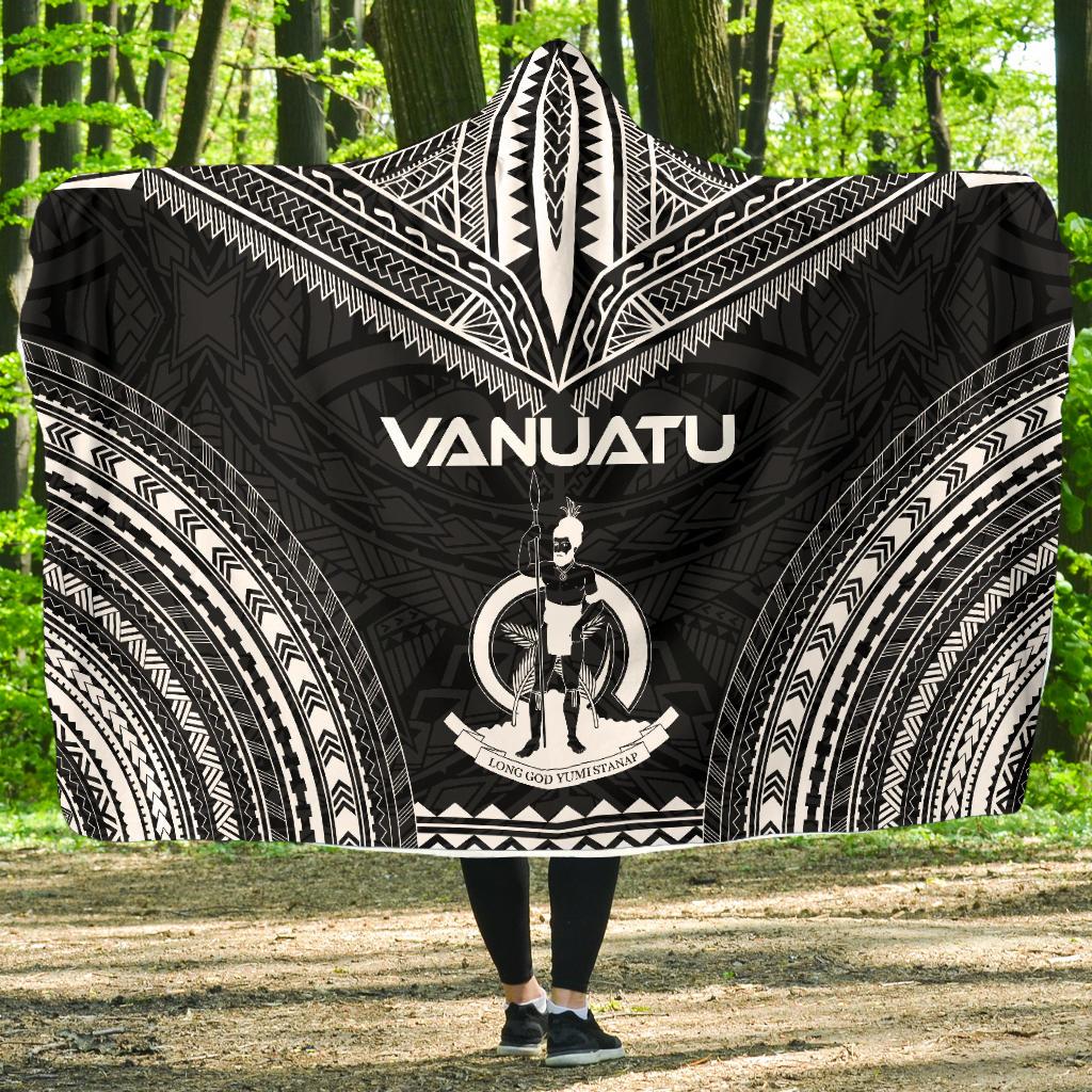 Vanuatu Polynesian Chief Hooded Blanket - Black Version Hooded Blanket Black - Polynesian Pride