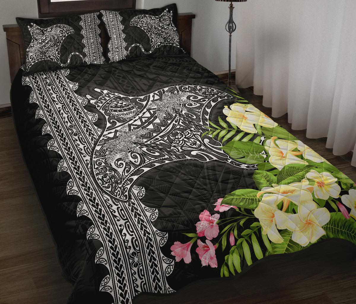 Hawaii Quilt Bed Set - Mantaray With Hibiscus Flowers Black - Polynesian Pride