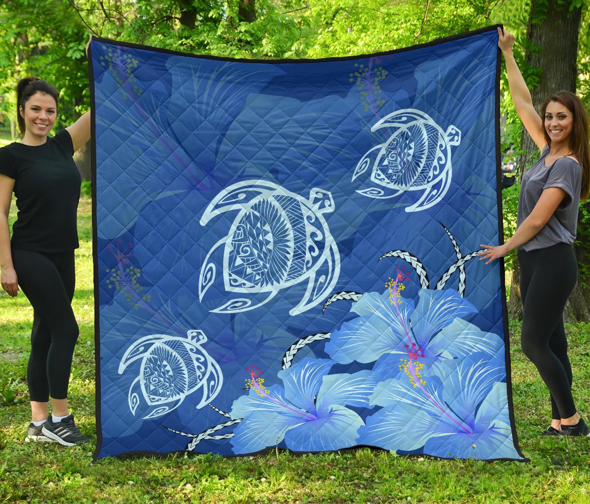 Hawaii Blue Hibiscus Turtle Polynesian Premium Quilt Blue - Polynesian Pride