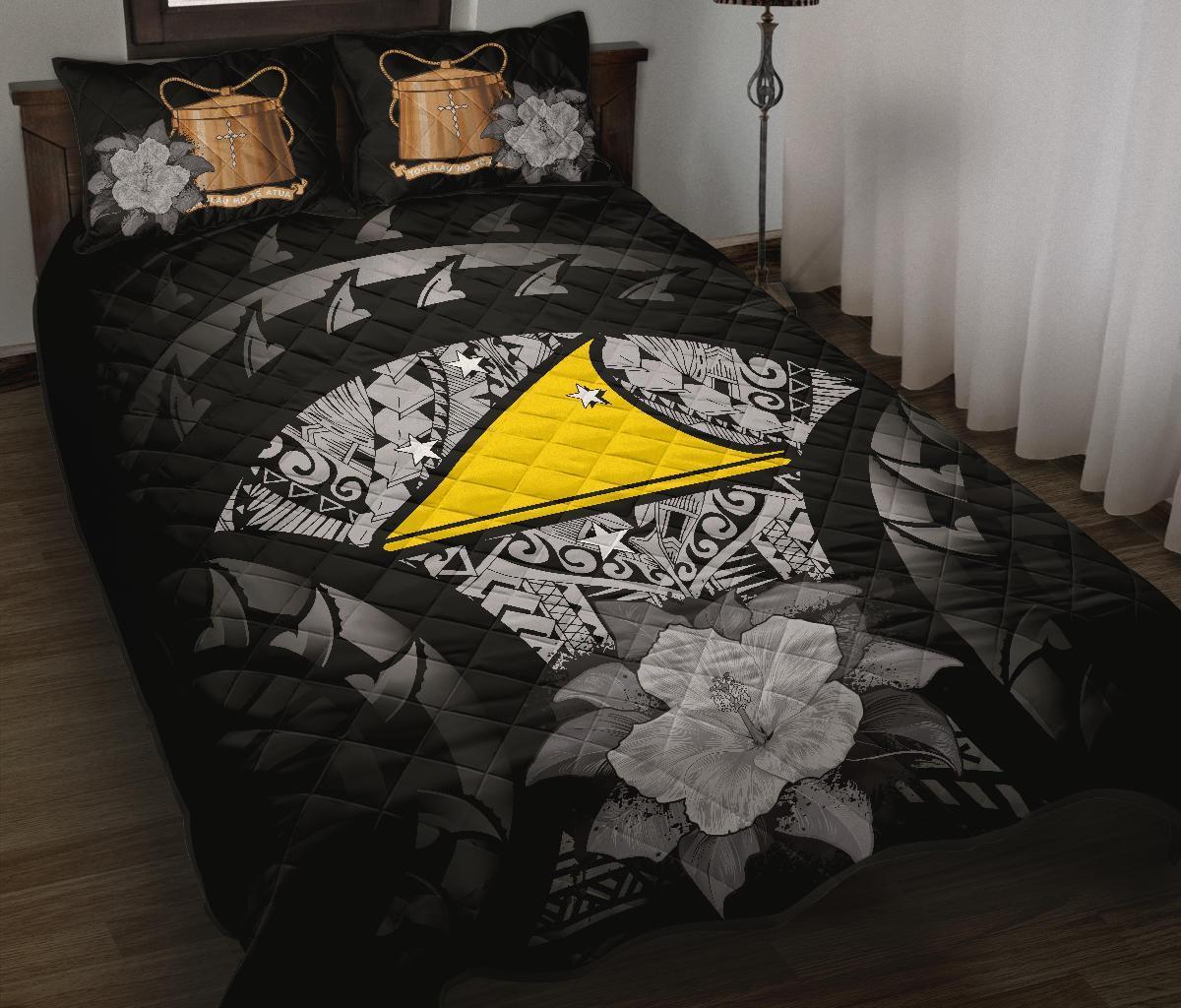 Tokelau Polynesian Quilt Bed Set Hibiscus Gray Black - Polynesian Pride