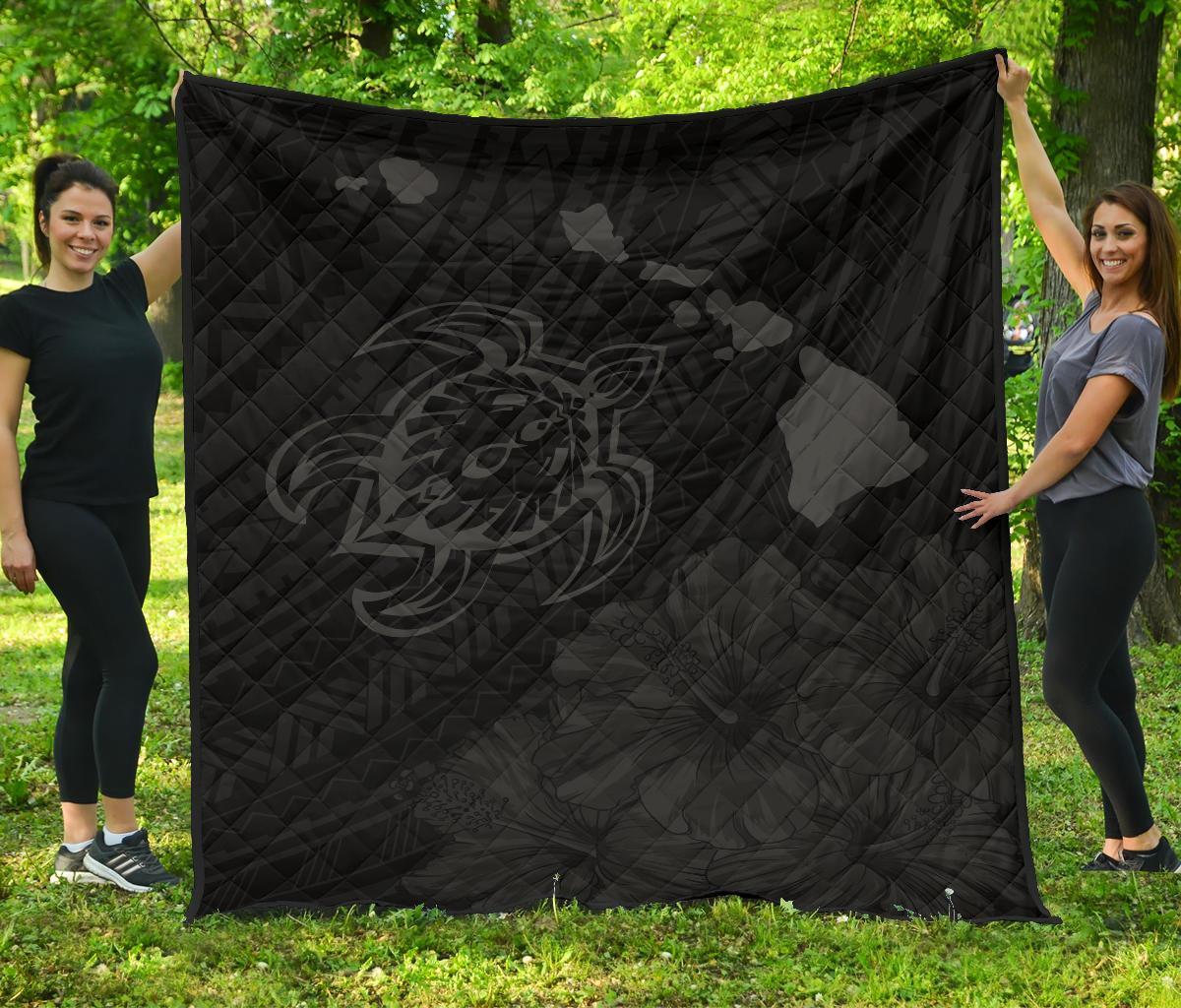 Hawaii Sea Turtle Is Swimming Toward Premium Quilt Grey Grey - Polynesian Pride