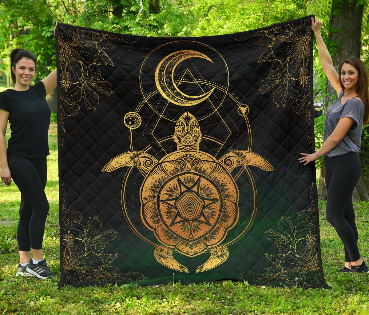 Turtle Hibiscus Golden Galaxy Premium Quilt Green - Polynesian Pride