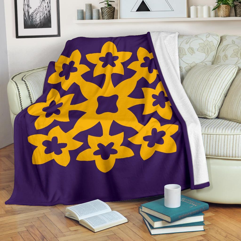 Hawaiian Premium Blanket Royal Pattern - Purple And Gold - A1 Style White - Polynesian Pride